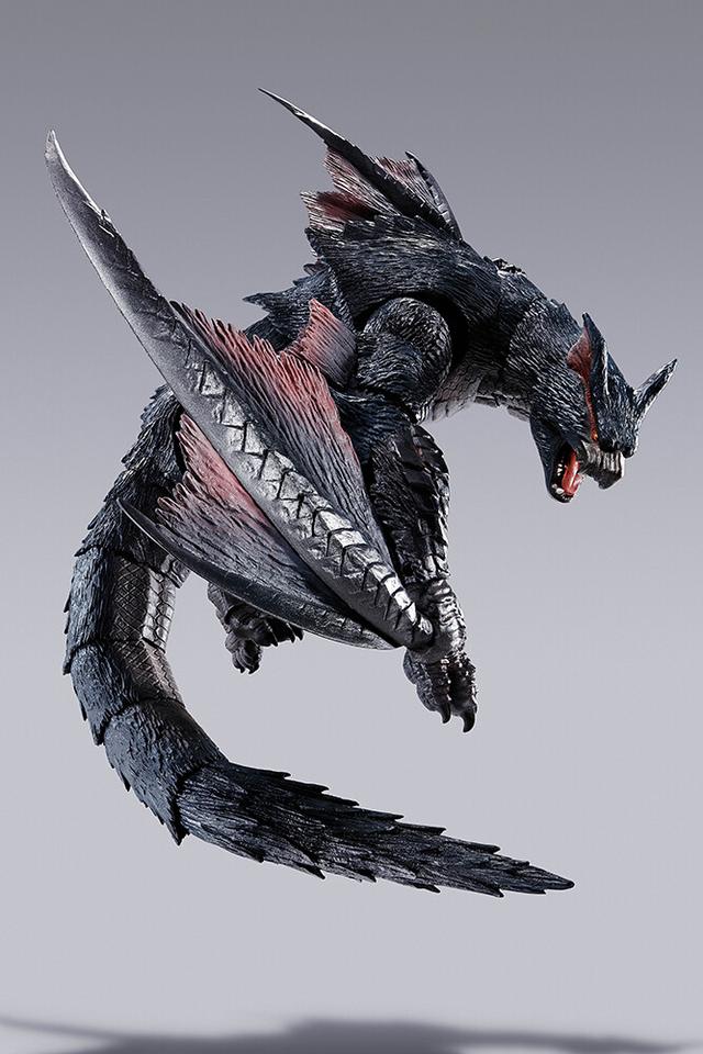 万代 HMonsterArts《怪物猎人》系列游戏手办「迅龙」可动雕像模型